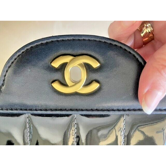 CHANEL CC Lambskin Black Gold Patent Leather Chocolate Bar Flap Bag Chain - Picture 12 of 16